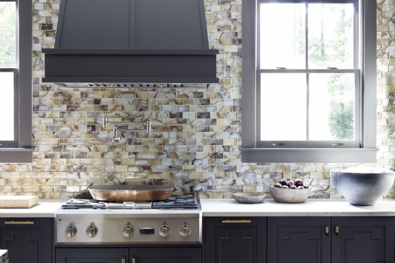 Ofen-Backsplash-Ideen – 10 Materialien, Looks und Design-Tricks 