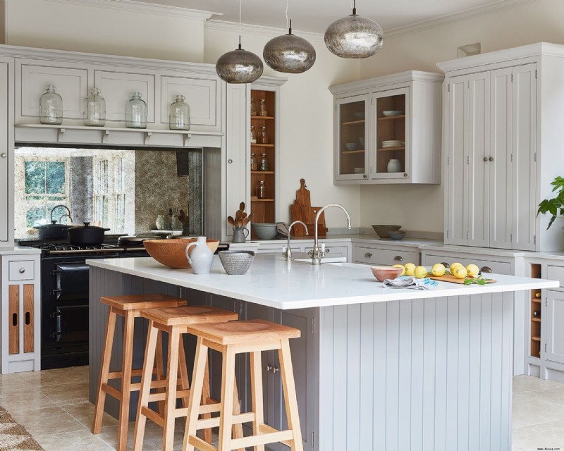 Küchenideen in Grau und Weiß – 10 Tipps für stilvolle, tonale Kochstellen 