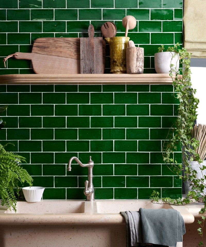 Ideen für Küchenwandfliesen – bringen Sie Farbe, Muster und Stil auf vertikale Flächen 