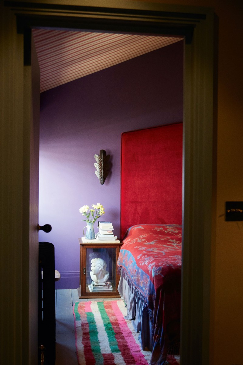 Welche Farben lassen ein Schlafzimmer wärmer wirken? 6 Farbtöne, die einen einladenden Raum schaffen 