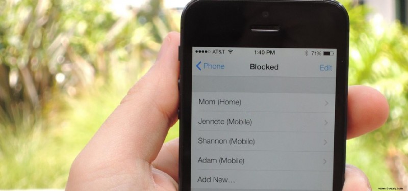 So blockieren Sie Textnachrichten auf dem iPhone 6S / 6S Plus
