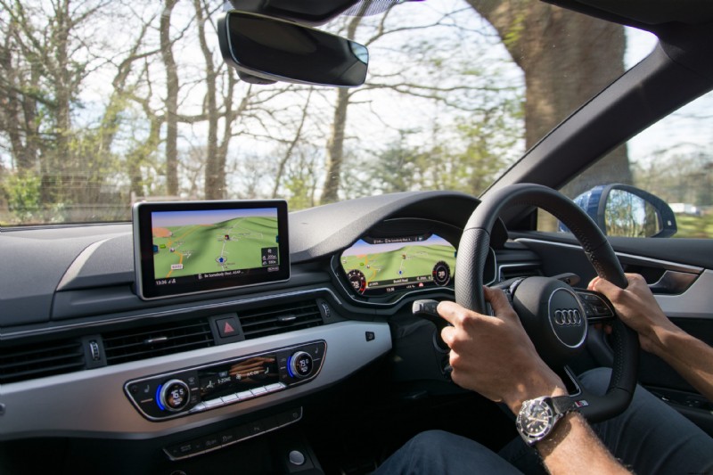Wie Audi die Fragen auf Leben und Tod fahrerloser Autos beantworten wird