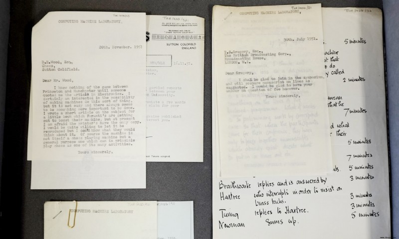 „Ich verabscheue Amerika“:Lange verschollene Briefe von Alan Turing im Aktenschrank der Universität Manchester gefunden