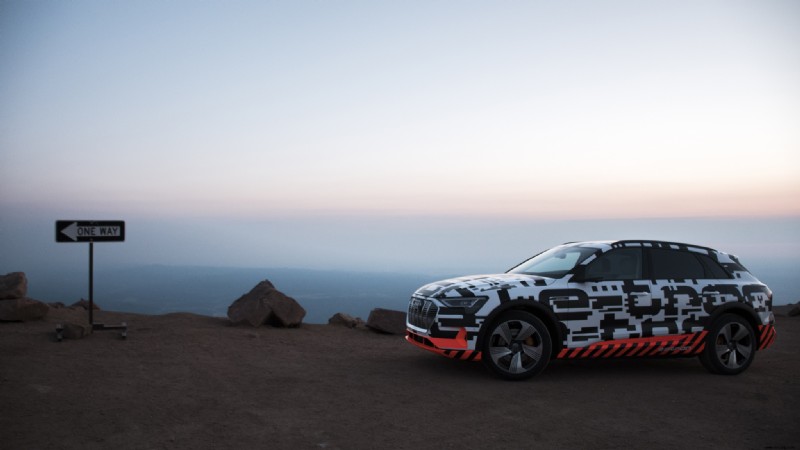 Der Audi e-tron hat möglicherweise Probleme mit der Reichweite von Elektrofahrzeugen gelöst