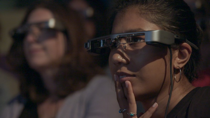 Diese AR-Brille soll das Theater verändern