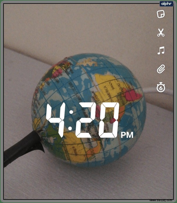 So erhalten Sie den Zeitaufkleber in Snapchat
