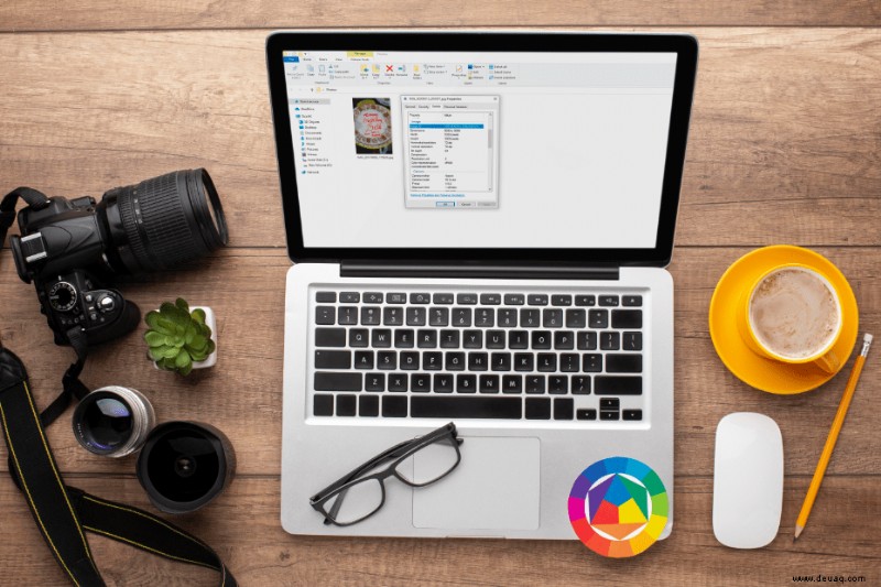 So zeigen Sie die Metadaten eines Fotos auf einem PC oder Mobilgerät an